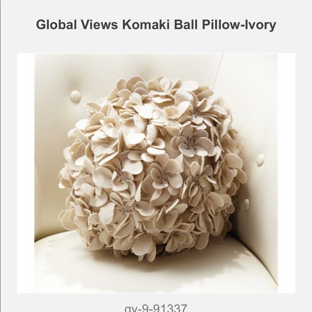 Global views komaki GREEN floral ball pillow